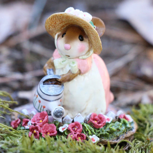 gardening_f7f2bc7a-bbf9-4723-