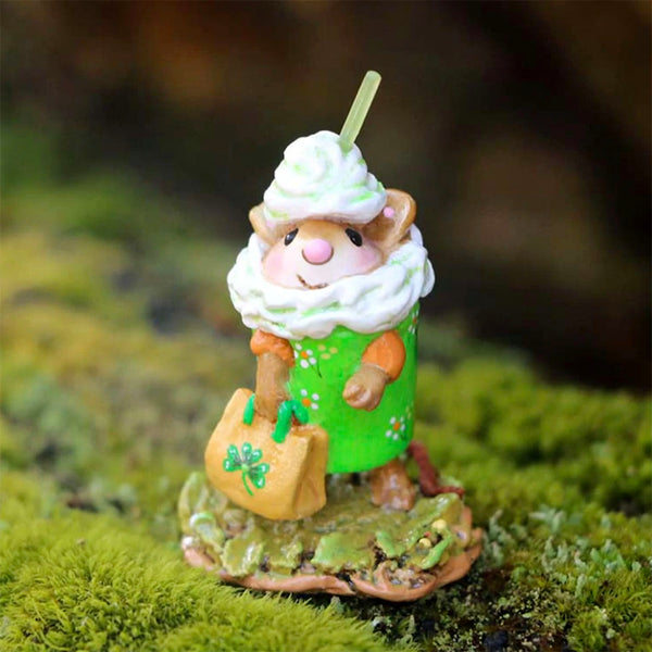 アイルランド限定チーキー CHEEKY LITTLE LEPRECHAUN st-pattys-day-latte_a770a529-