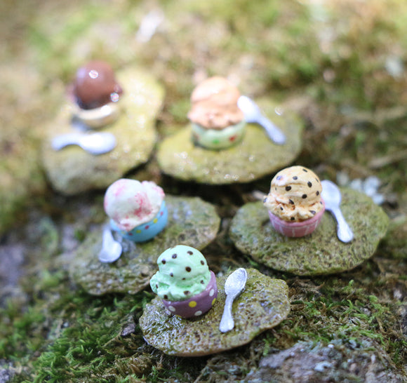 Free Tiny Ice Cream With Order