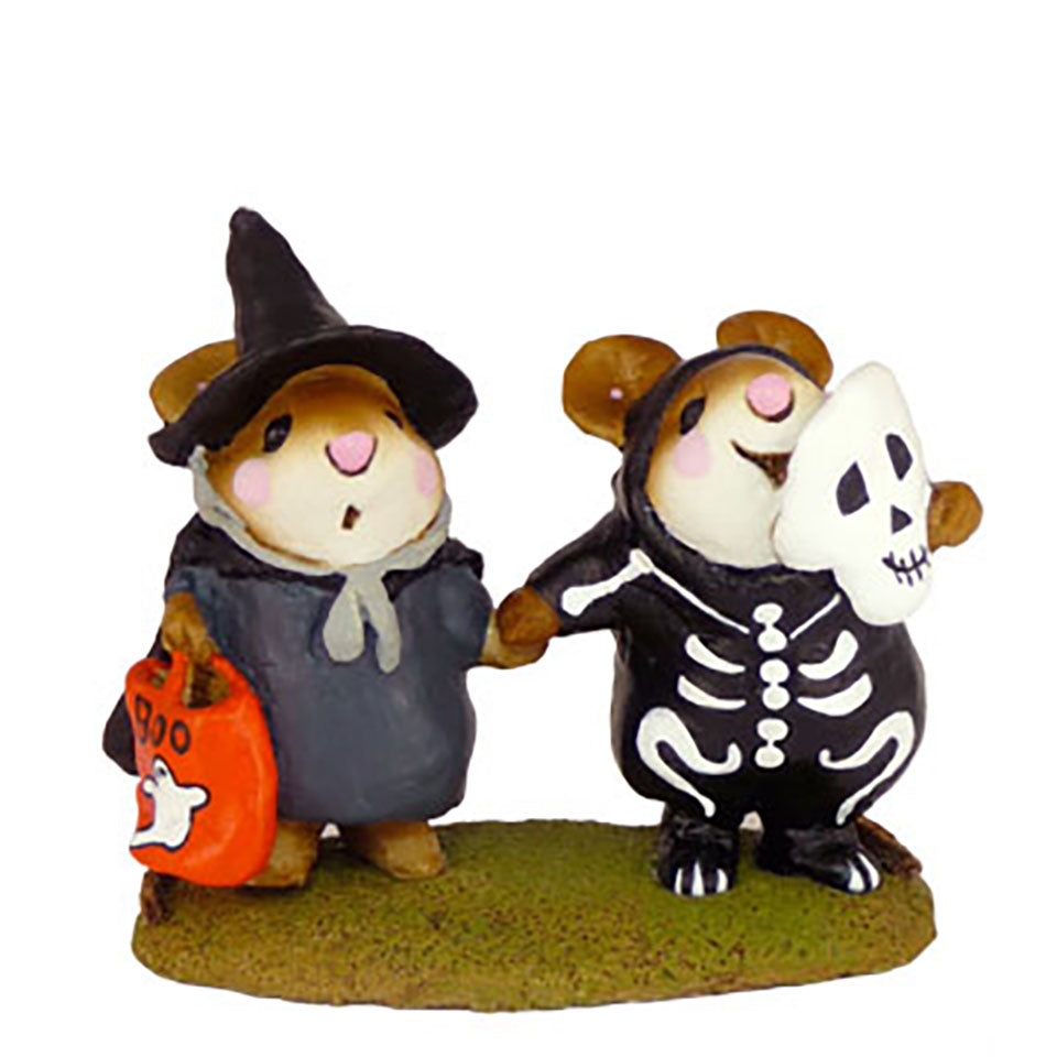 Littlest Witch & Skeleton