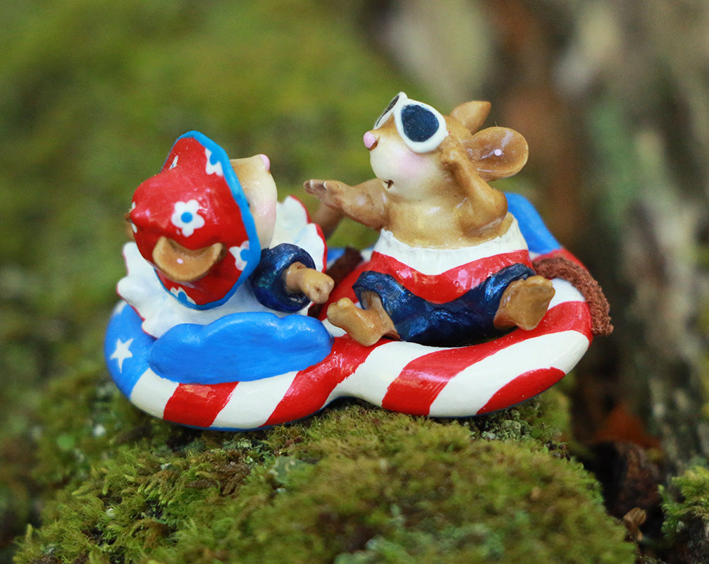 Patriotic Pool Pals