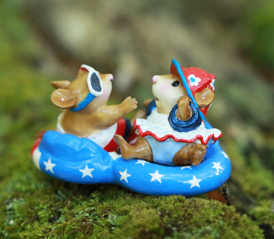 Patriotic Pool Pals