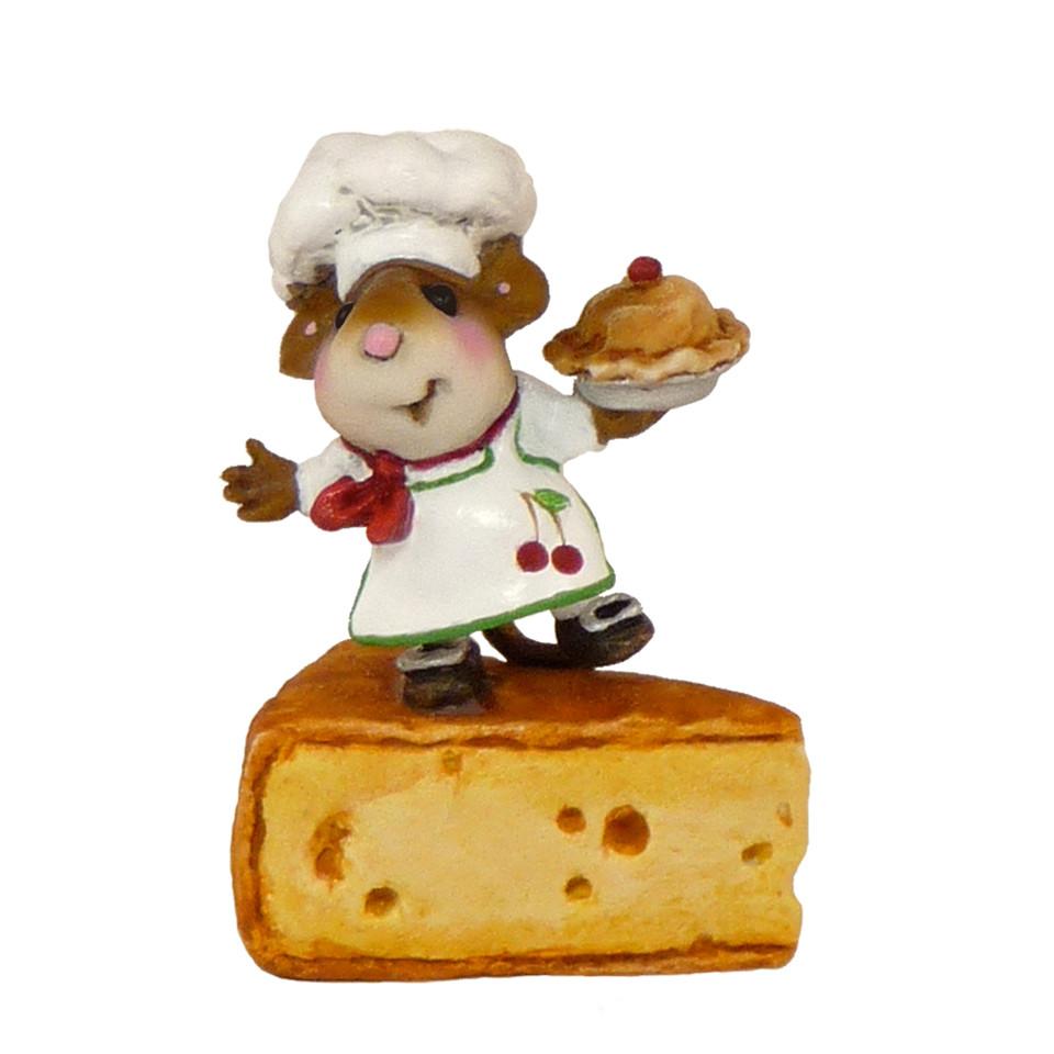Chef Mouse with Pie on Cheese Block