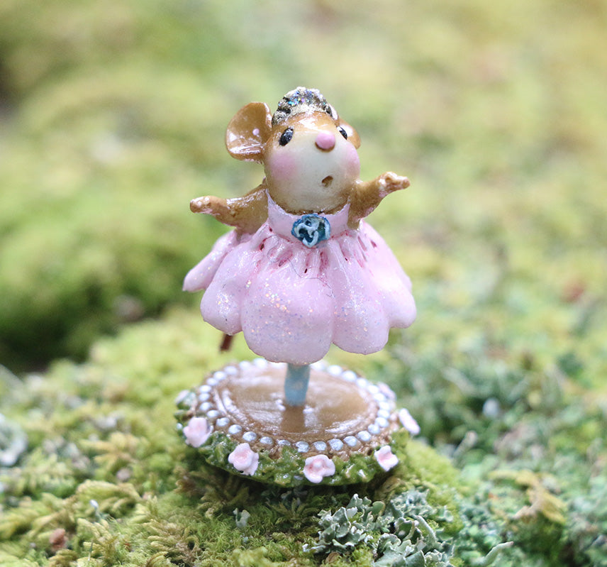 Petite Ballerina