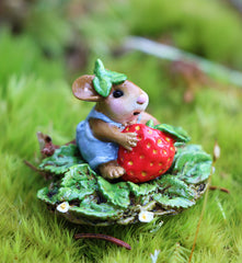 strawberry-mouse_medium.jpg?v=
